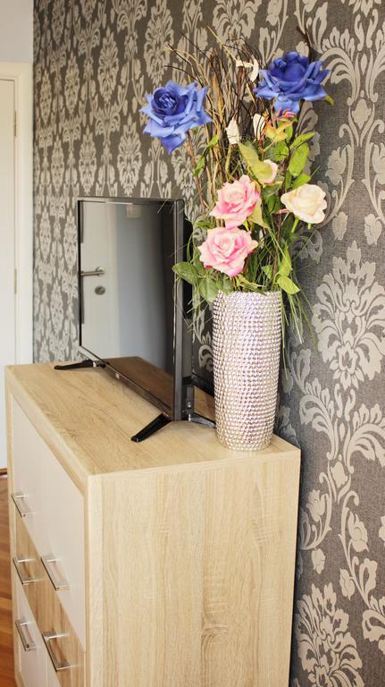 Kristi Lux Apartment Center Free Parking Fast WiFi Belgrad Exterior foto